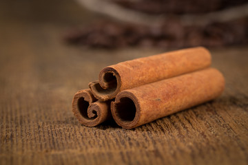 cinnamon sticks
