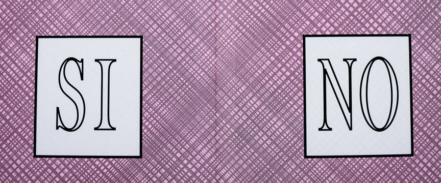 yes no ballot paper for italian referendum