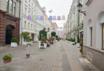 deserted street in summer in the city