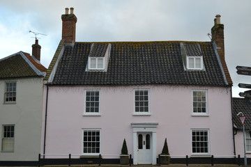 house pink 
