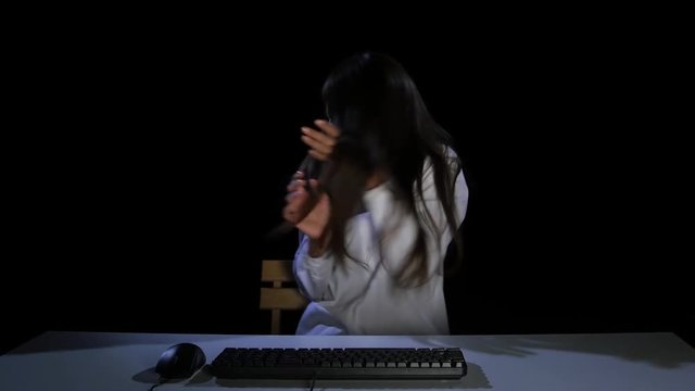 The girl disgusted by suddenly seen photos in internet
