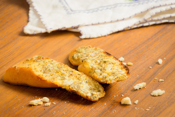 Garlic Bread with Crumb