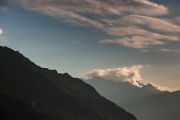 Sonnenaufgang in den Alpen