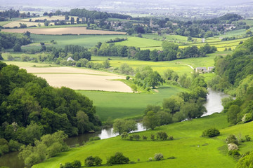 Fototapeta na wymiar symonds yat valley of the river wye herefordshire uk
