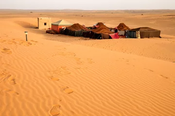 Crédence de cuisine en verre imprimé Sécheresse Bedouin desert camp