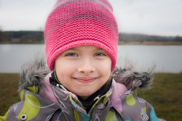 Dziewczynka w różowej czapce © Mariusz Stoszewski