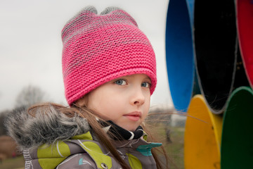 Dziewczynka w różowej czapce © Mariusz Stoszewski