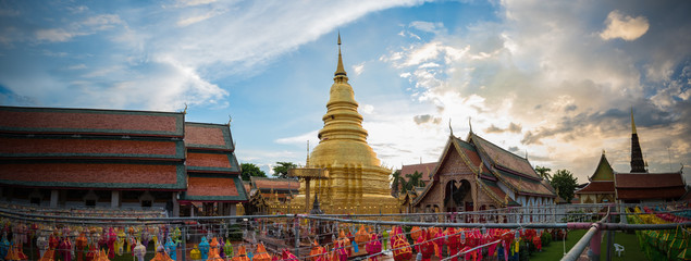 Temple in Chiang Mai during the paper lantern festival