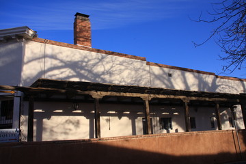 Fototapeta na wymiar old house in Albuquerque
