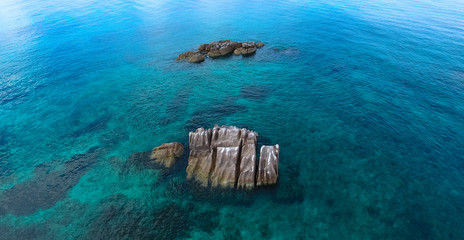 Granitfelsen im indischen Ozean, Praslin