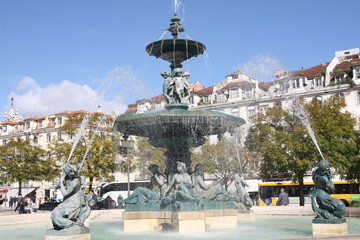 Fototapeta na wymiar Lisbonne, la fontaine du Rossio