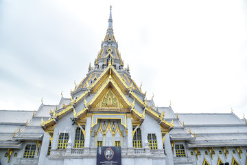 Fototapeta na wymiar Exteriors of Wat Sothon Wararam Worawihan in Chachoengsao, Thailand