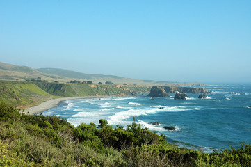 Fototapeta na wymiar Scenic View of the Pacific Coast of Northern California with a Little Fog