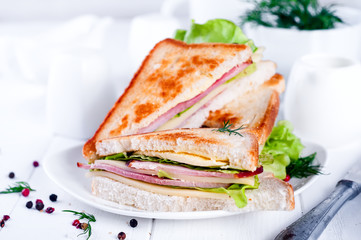 toast sandwich with sausage