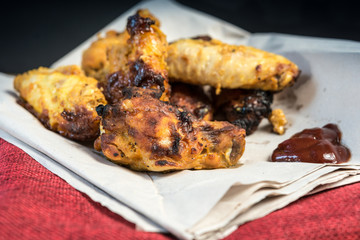 fried chicken wings with sauce