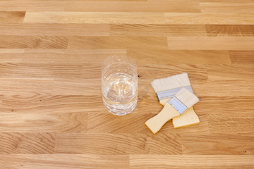 Piant brush with Wood surface.