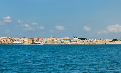 Fototapeta na wymiar View of the city of Akko