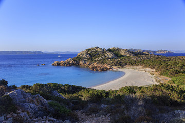 Fototapeta na wymiar Arcipelago della Maddalena, la meravigliosa Sardegna e la spiaggia rosa.