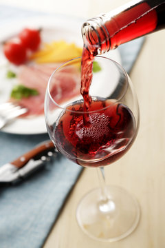 ワイン イメージ　Red wine image