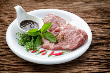 Raw Pork neck carbonade and black pepper sauce