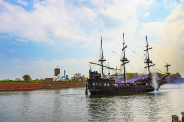 Armed galleons attacking the fortress Wisloujscie in Gdansk, Poland.