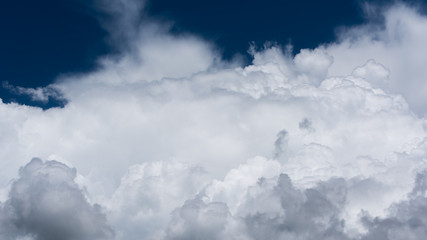 Air convection and Mature cumulus cloud