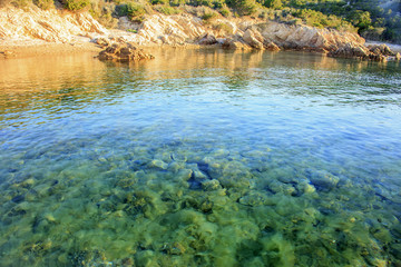 Arcipelago della Maddalena, la meravigliosa Sardegna e la spiaggia rosa.