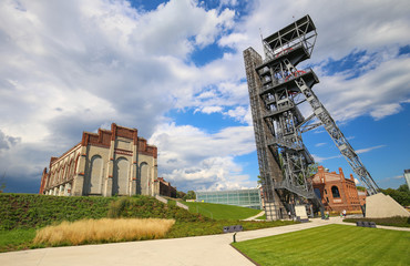 Zabytkowa kopalnia węgla w Katowicach © Rochu_2008