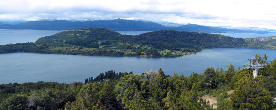 Lakes and rivers in San Carlos de Bariloche.