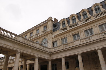 Fototapeta na wymiar Palais Royal à Paris