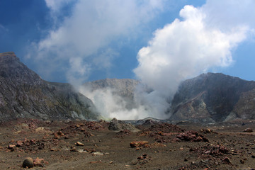  Vulkan-White Island