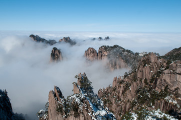 황산의 아침 풍경