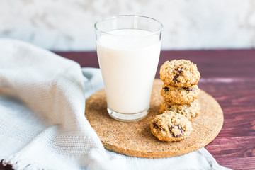 Useful baking: oatmeal cookies with yogurt