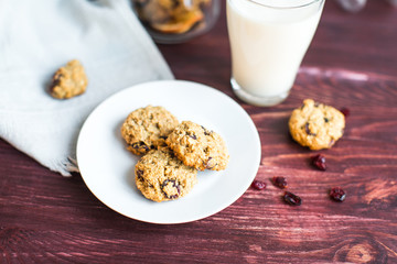 Useful baking: oatmeal cookies with yogurt
