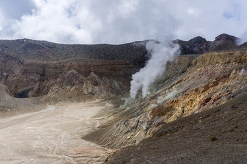 Cratère du volcan Egon, île de Flores, Indonésie