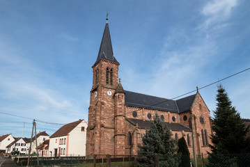 Fototapeta na wymiar Kirche in Haspelschied