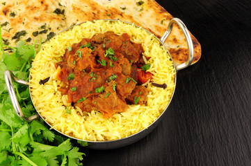 Lamb Rogan Josh Curry With Naan Bread
