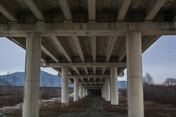 Obraz premium Bottom view on the bridge.