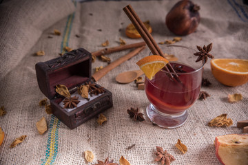 mulled wine with oranges and dry apple 