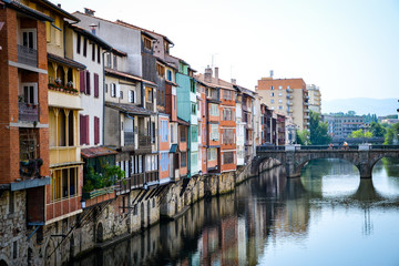Fototapeta na wymiar Suspended houses over a river in Castres-France