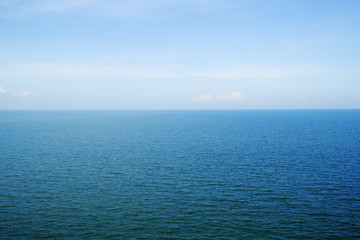 Obraz premium Blue sea and sky background photo stock