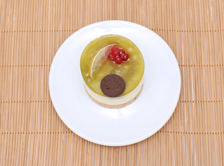 Lime cheesecake plate