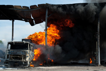 extinguishing a fire in the car