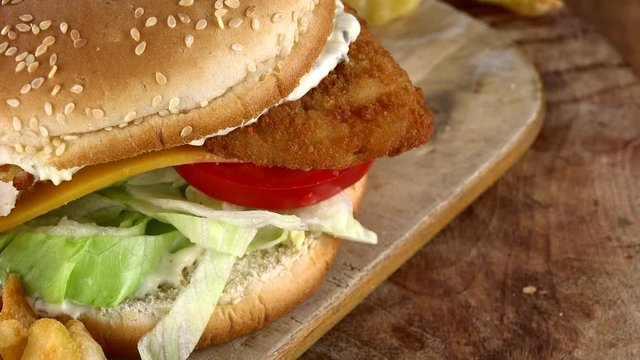 Fish Burger seamless loopable; 4K UHD)