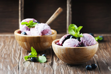 Ice-cream with blueberry and mint