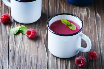 Russian kissel with raspberry and mint