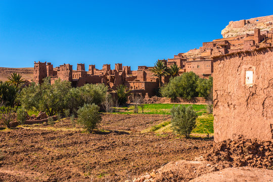A&iuml;t Benhaddou &ndash; a mud Berber kasbah  between Sahara desert and Marrakesh Morocco