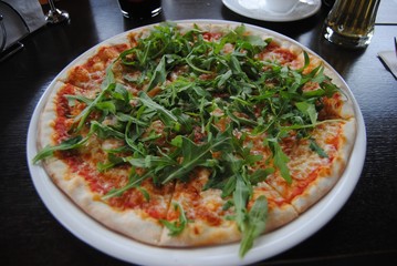 Crispy-crust pizza