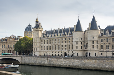 Fototapeta na wymiar The Conciergerie in Paris