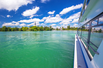 Fototapeta na wymiar Beautiful Swiss landscape view from famous boat at Lake Zug